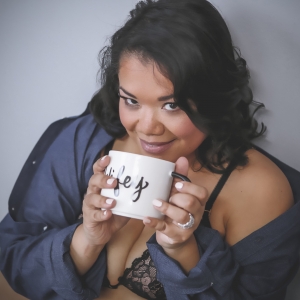 fun-boudoir-photography-pose