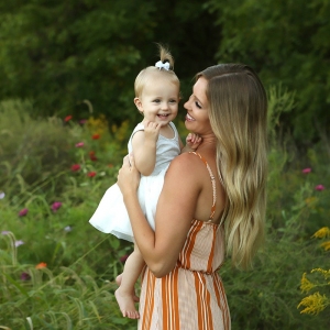 mother daughter portrait indianapolis