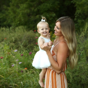 mother daughter portrait westfield indiana 