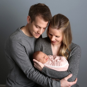 family portrait in westfield studio