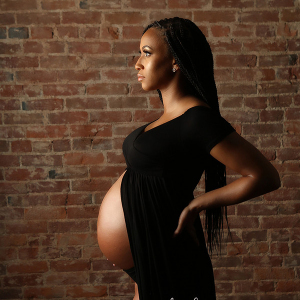 best maternity photographer carmel, indiana