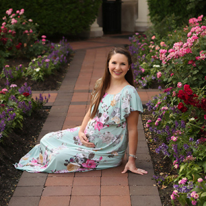 maternity-photographer-near-me-carmel-indiana-5