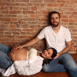 pregnancy-photoshoot-indianapolis-studio-2