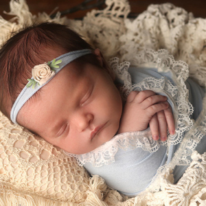 1_newborn-photographer-carmel-indiana-6