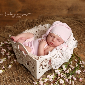 best-newborn-photographer-carmel-indiana