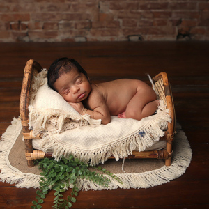 newborn-photographer-carmel-indiana-sahil-5