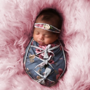 newborn-photography-baby-girl-pink-fur