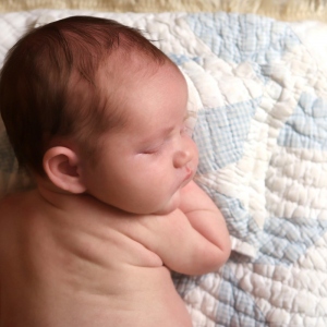newborn-photography-paul-blue-blanket