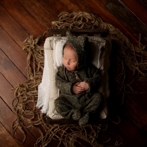 newborn-photoshoot-carmel-indiana-maverick-4