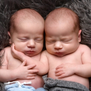 newborn-twins-photograph-indianapolis