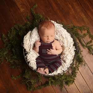 sleeping-newborn-pictures-studio-indianapolis-1