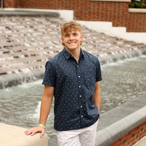 jarrett-senior-photoshoot-carmel-indiana-1