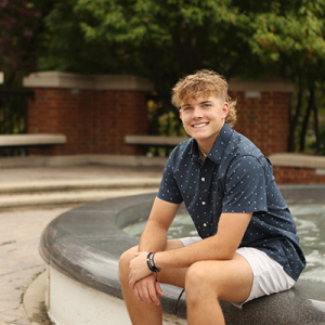 jarrett-senior-photoshoot-carmel-indiana-5