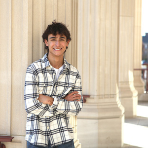 outdoor-boy-senior-pictures-carmel-indiana-3