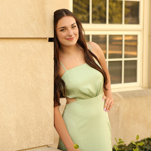phoebes-senior-portrait-session-carmel-indiana-4