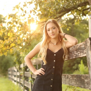 photograph-senior-westfield-indiana-lily
