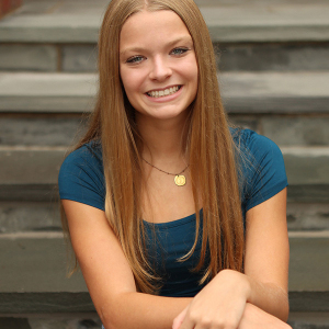 senior-portraits-carmel-indiana-girl-outdoors-2