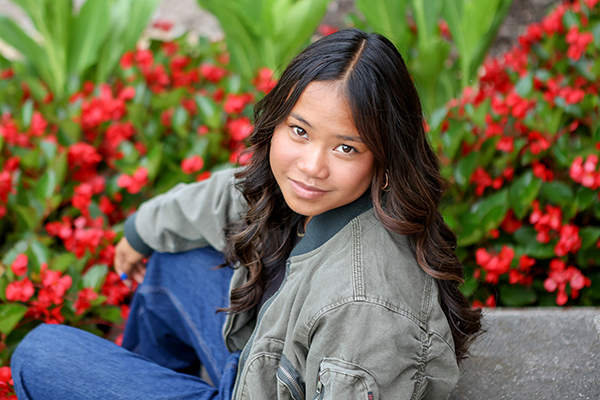 senior pictures at coxhall garden in carmel indiana